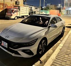 هیوندای ئەلەنترا